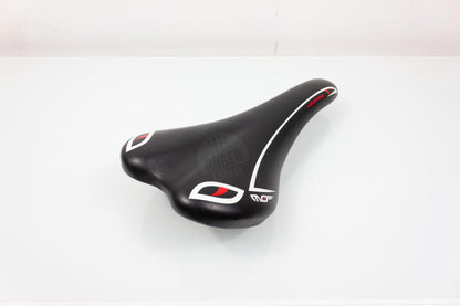 MOST LEOPARD PINARELLO BLACK SADDLE